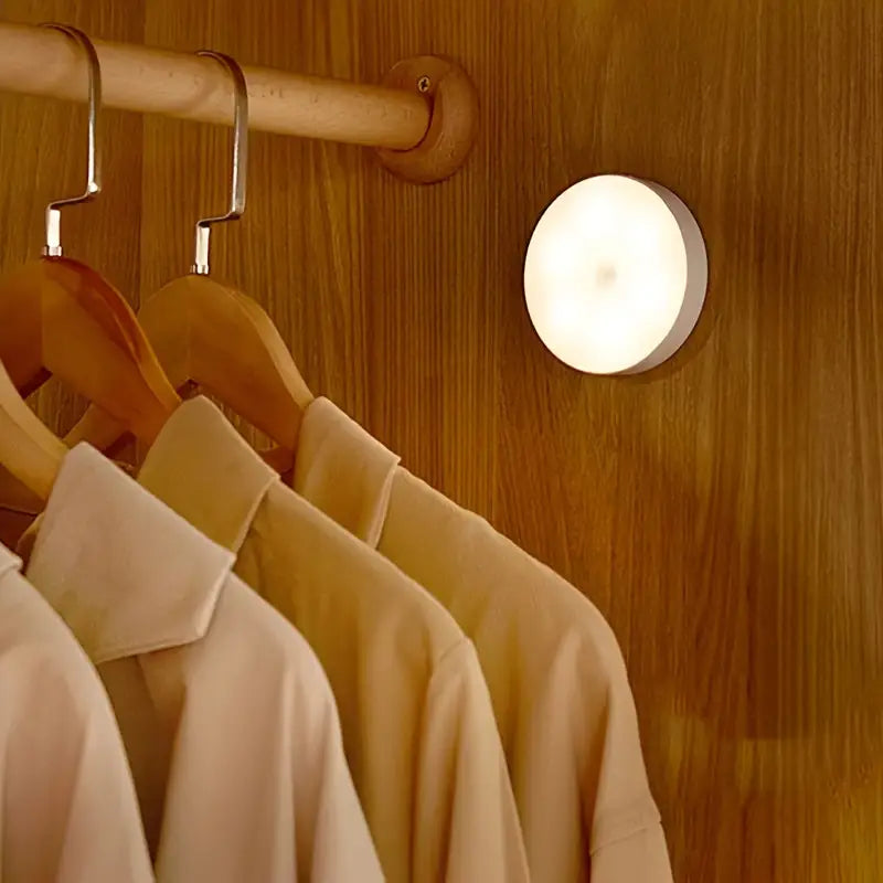 PACK's  LUZ LED NOCTURNA CON SENSOR MOVIMIENTO